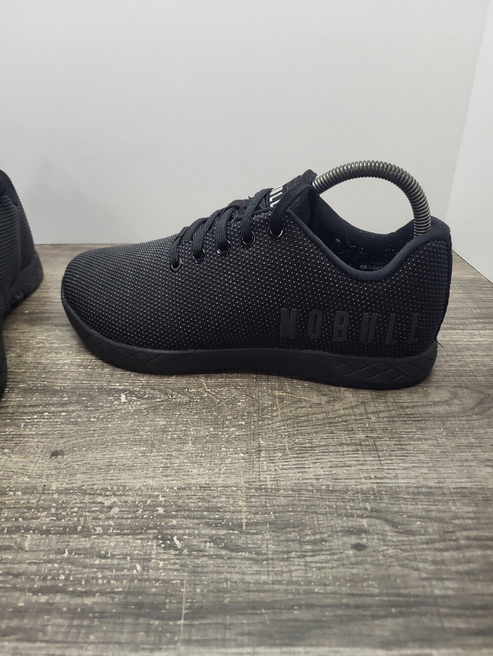 NOBULL Outwork Triple Black Trainer Shoes Sneakers Women's 8.5 Men's 7 - Picture 2 of 10